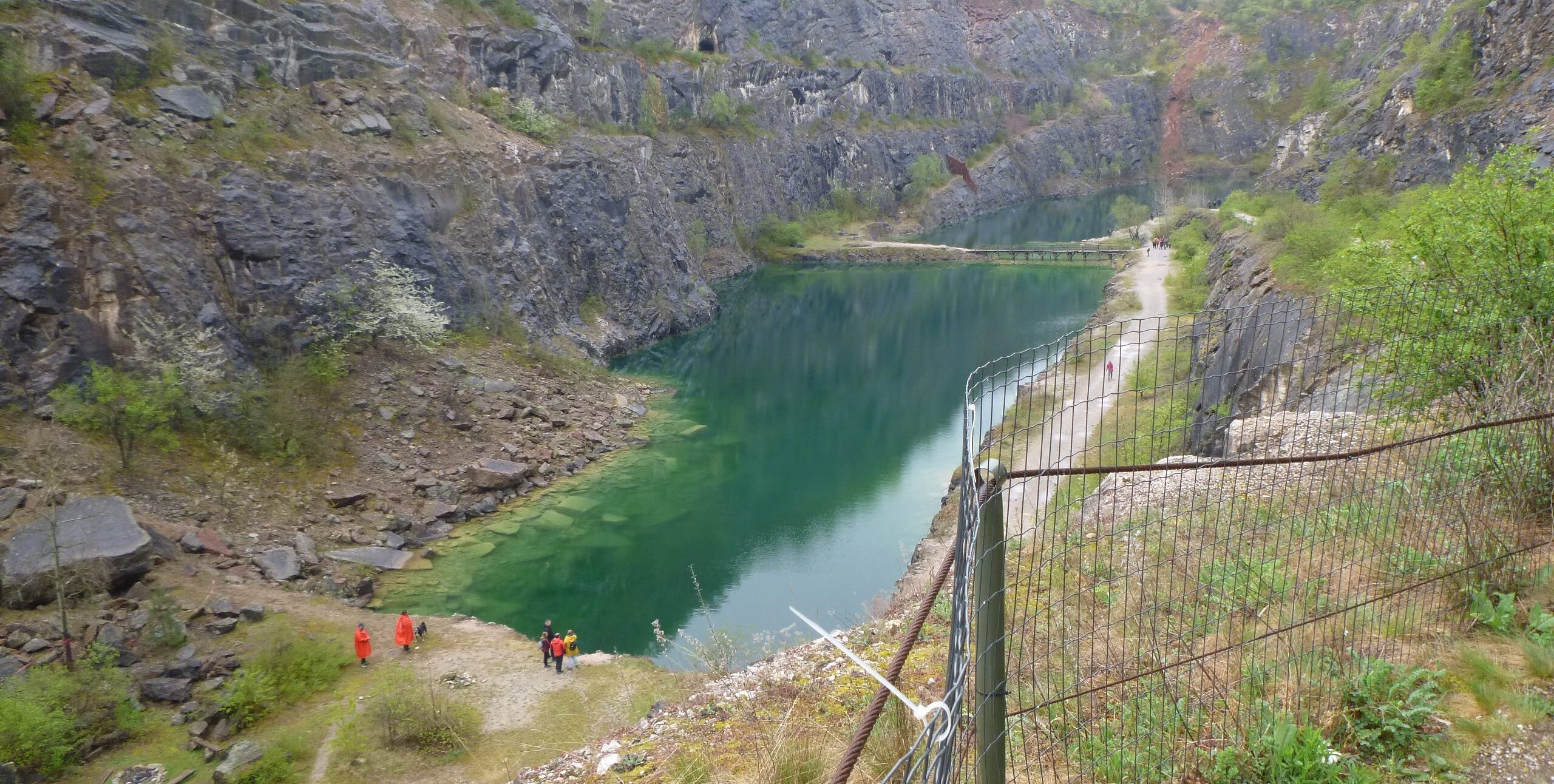 Zatopený lom